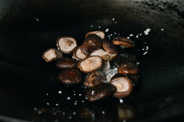 Braised Chinese Mushrooms with Bok Choy, by jcghk.dfhdjkvfj.cf
