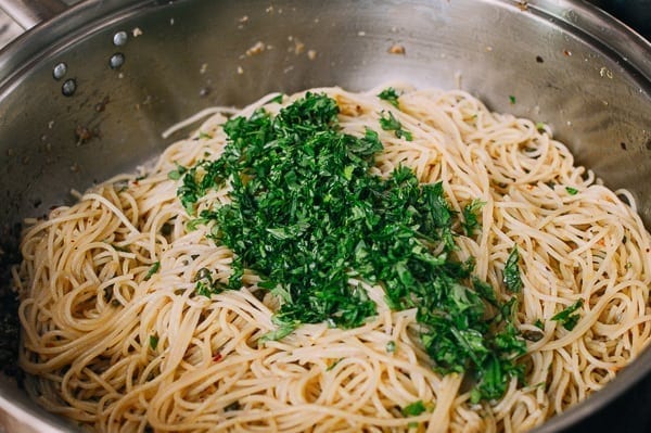 Spaghetti with Breadcrumbs & Anchovies, by jcghk.dfhdjkvfj.cf