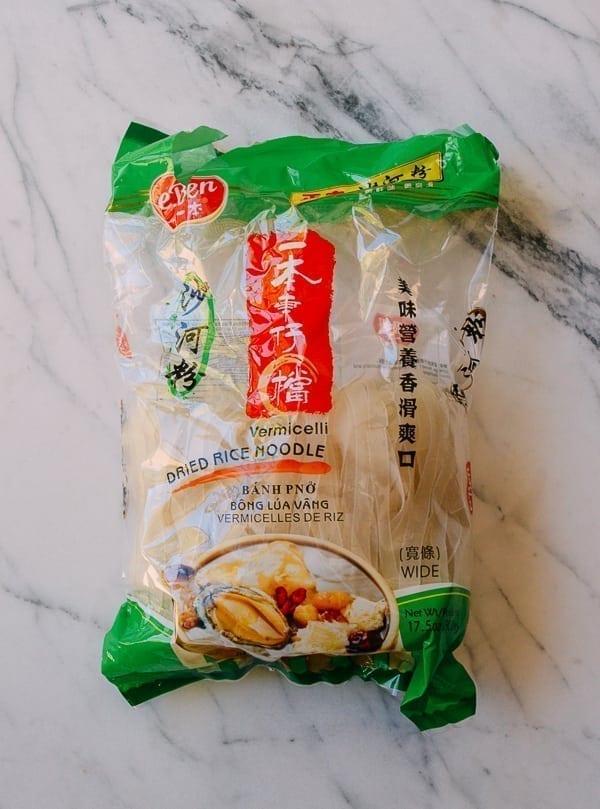 Char Kway Teow Malaysian Stir-fried Rice Noodles, by jcghk.dfhdjkvfj.cf