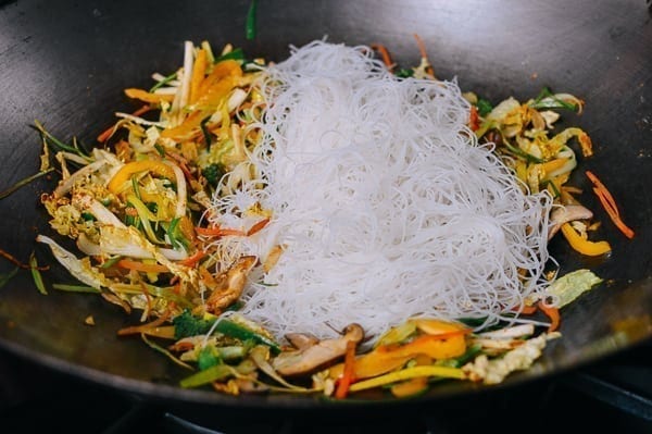 Vegetarian Singapore Noodles, by jcghk.dfhdjkvfj.cf