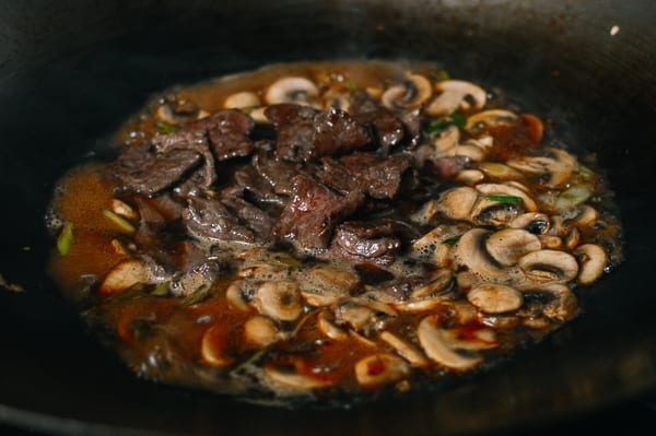 Beef and Mushroom Stir-Fry Rice Plate, by jcghk.dfhdjkvfj.cf