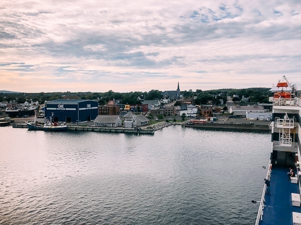 Newfoundland Canada - The Rock by jcghk.dfhdjkvfj.cf