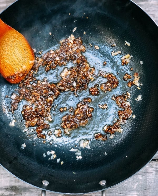 Cantonese-Style Periwinkle Snails in Black Bean Sauce, by jcghk.dfhdjkvfj.cf