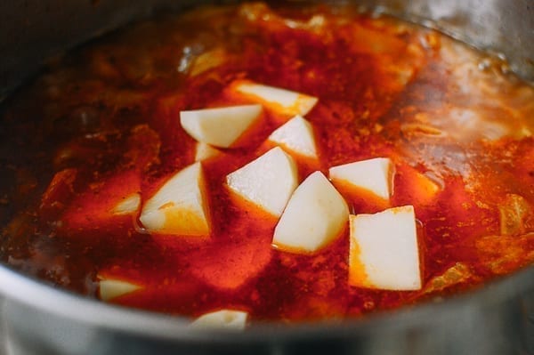 Shanghai-Style Red Vegetable Soup (罗宋汤 - Luo Song Tang), by jcghk.dfhdjkvfj.cf