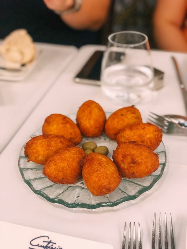 What to Eat in Macau by jcghk.dfhdjkvfj.cf