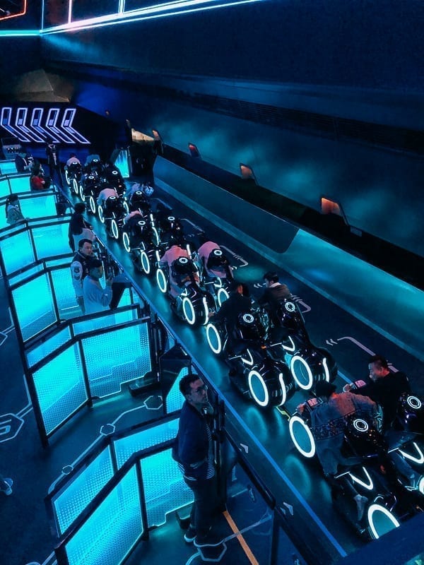 Shanghai Disneyland Tron by jcghk.dfhdjkvfj.cf