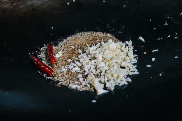 Spicy Crispy Pork Noodles, by jcghk.dfhdjkvfj.cf