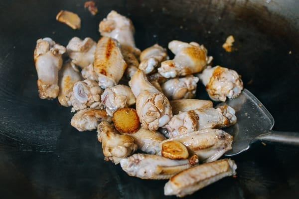 Making Three Cup Chicken (San Bei Ji), by jcghk.dfhdjkvfj.cf