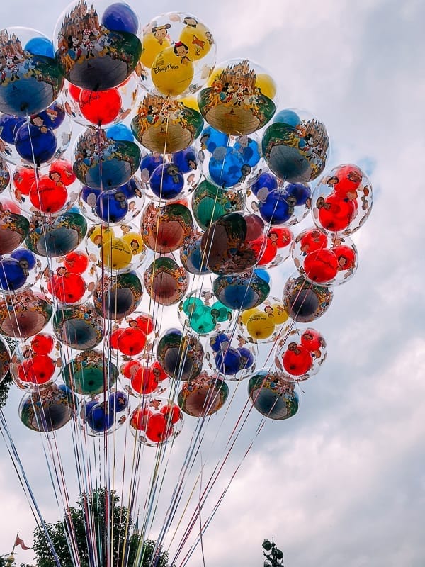Shanghai Disneyland balloons by jcghk.dfhdjkvfj.cf