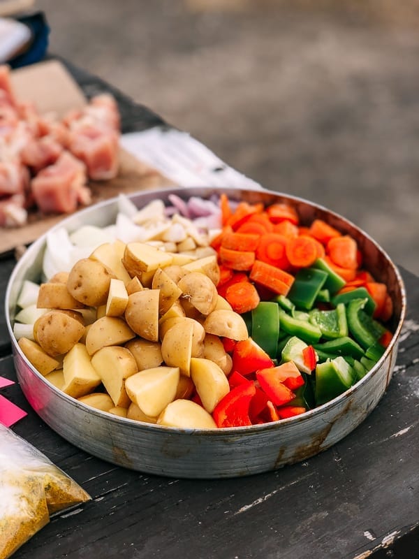 Cut Vegetables for Camping Chicken Curry, jcghk.dfhdjkvfj.cf