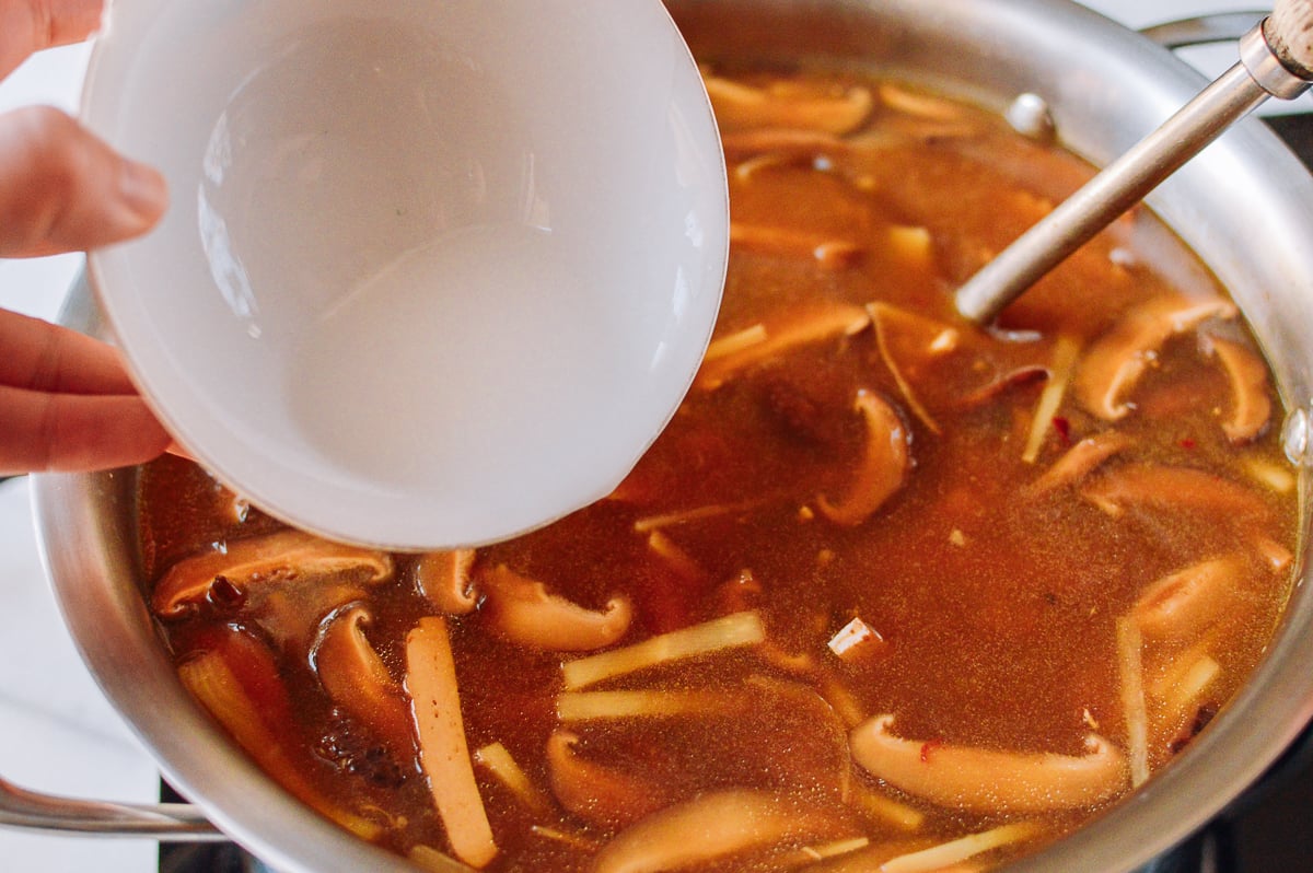 Adding cornstarch to hot and sour soup, jcghk.dfhdjkvfj.cf