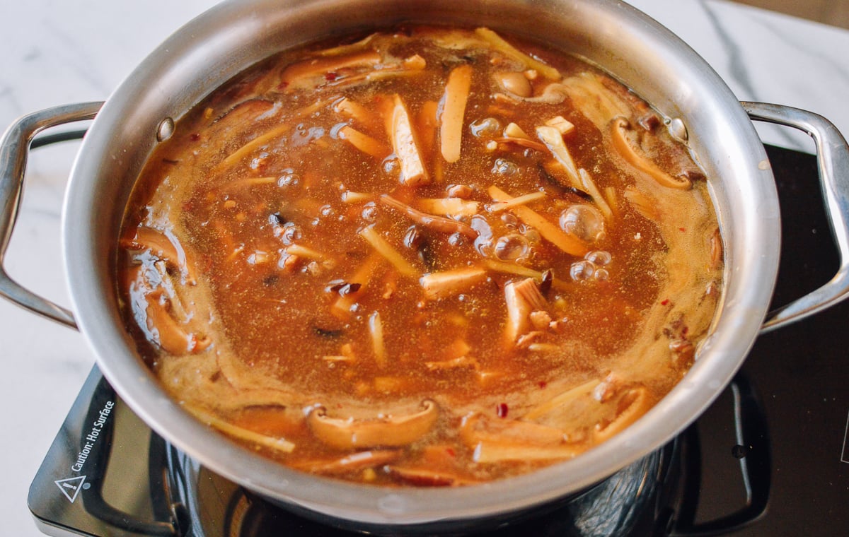 Simmering Hot and Sour Soup, jcghk.dfhdjkvfj.cf