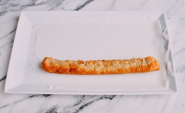 Rolling youtiao inside rice noodle, jcghk.dfhdjkvfj.cf