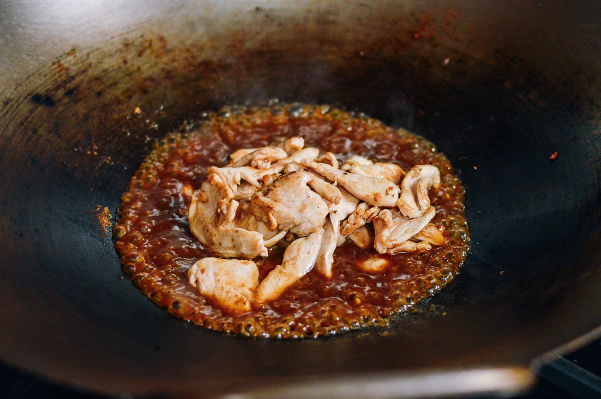 Chicken added back to wok, jcghk.dfhdjkvfj.cf