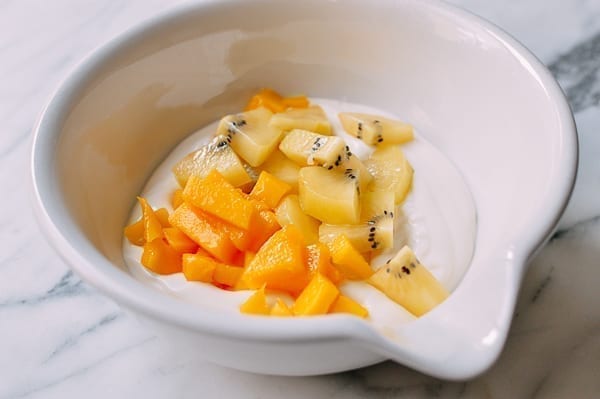 Folding mango and kiwi into yogurt, jcghk.dfhdjkvfj.cf