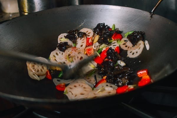 Stir-frying lotus root, jcghk.dfhdjkvfj.cf