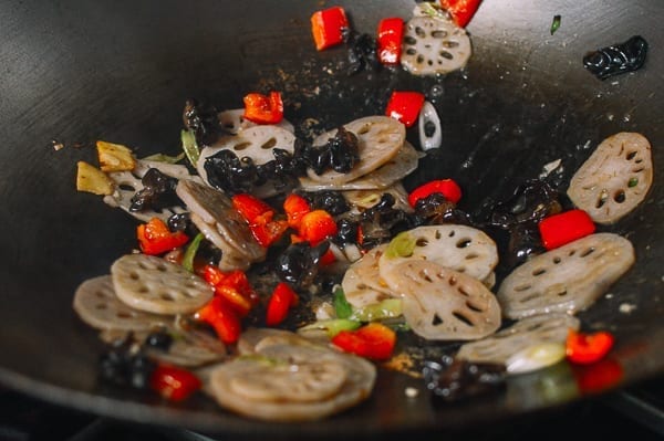 Sauce coating lotus root stir-fry, jcghk.dfhdjkvfj.cf