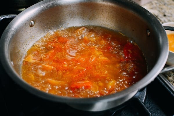 Simmering stock with tomatoes, jcghk.dfhdjkvfj.cf