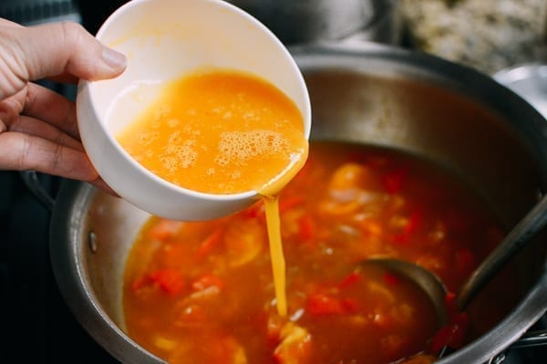 Adding egg to tomato egg drop soup, jcghk.dfhdjkvfj.cf