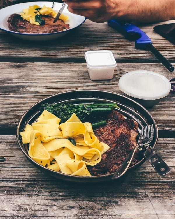 Steak, buttered noodles, and broccolini, jcghk.dfhdjkvfj.cf