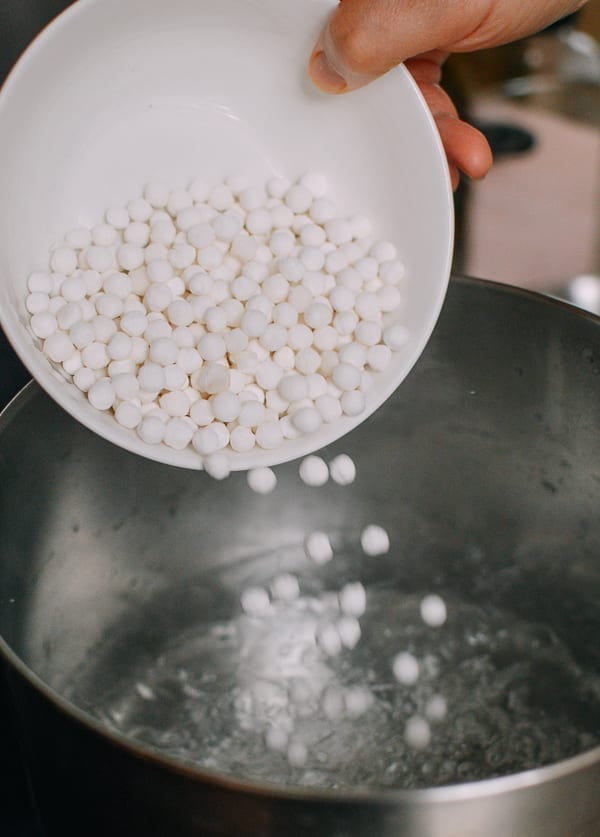 Adding tapioca pearls to boiling water, jcghk.dfhdjkvfj.cf