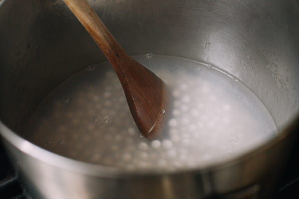 Stirring tapioca pearls in boiling water, jcghk.dfhdjkvfj.cf