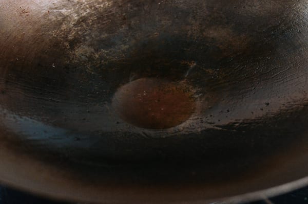 Oil left in the woks, jcghk.dfhdjkvfj.cf