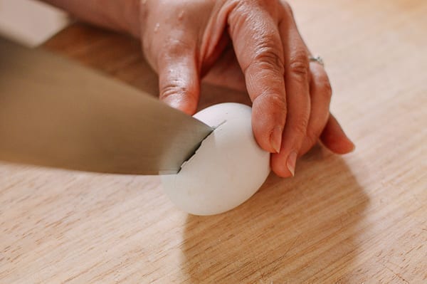 Cutting egg in half, jcghk.dfhdjkvfj.cf