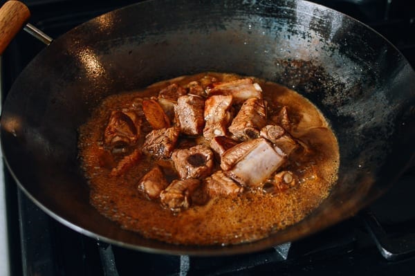 Simmering ribs in sauce, jcghk.dfhdjkvfj.cf