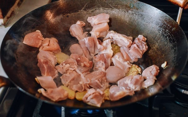 Chicken thighs in wok, jcghk.dfhdjkvfj.cf