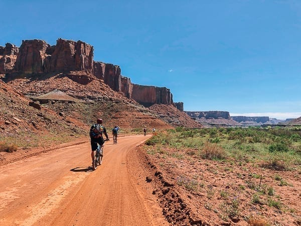 Mountain biking Moab White Rim trail near Hardscrabble by jcghk.dfhdjkvfj.cf