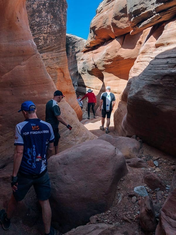 walking through Holeman Slot canyon - Moab Utah by jcghk.dfhdjkvfj.cf