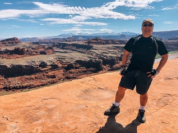 Bill at Gooseneck Overlook on White Rim trail Moab Utah by jcghk.dfhdjkvfj.cf