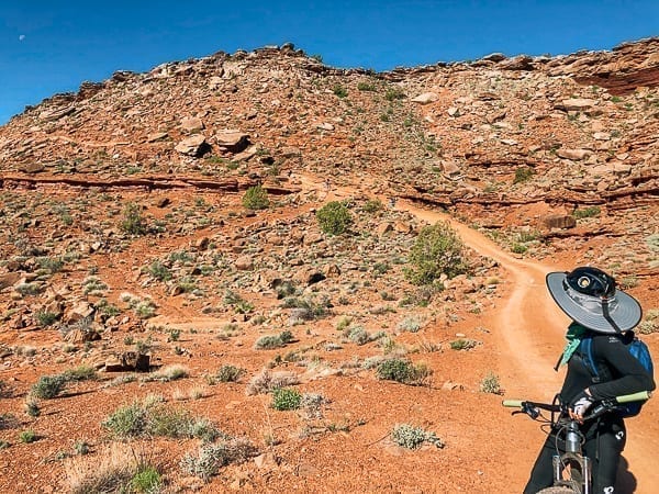 Murphy Hogback campground Mountain bike descent on White rim trail in Canyonlands by jcghk.dfhdjkvfj.cf