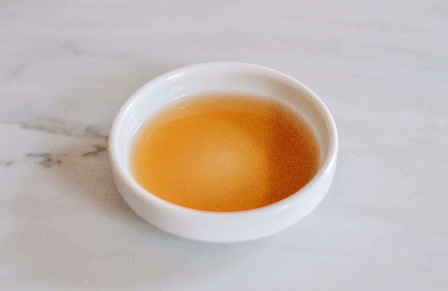 Shaoxing wine poured into a dish, jcghk.dfhdjkvfj.cf