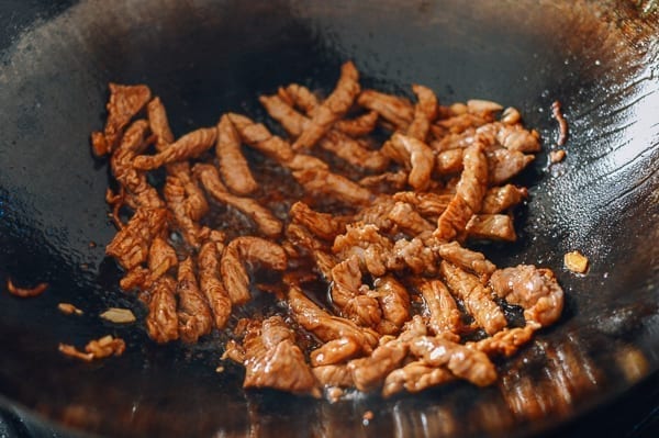 Stir-fried strips of pork with dark soy sauce added, jcghk.dfhdjkvfj.cf