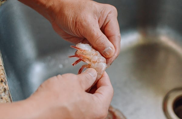 Peeling shrimp, jcghk.dfhdjkvfj.cf