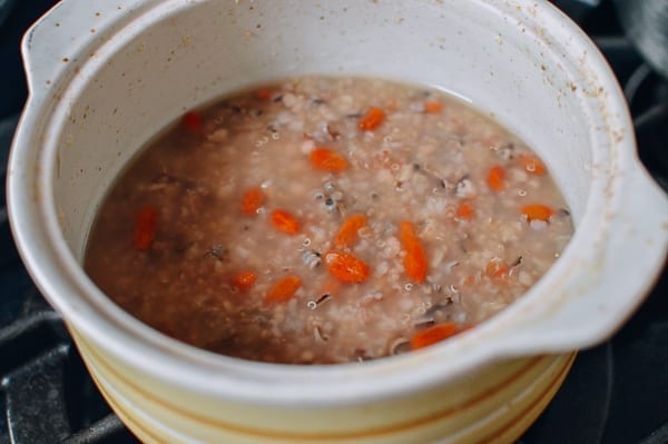 Multigrain Congee with goji berries, jcghk.dfhdjkvfj.cf