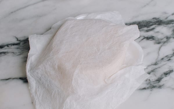 Keeping dumpling wrappers under damp paper towel, jcghk.dfhdjkvfj.cf