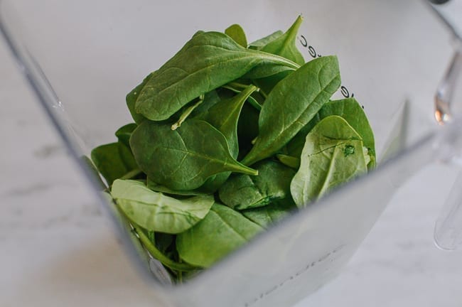 Spinach in food processor with water, jcghk.dfhdjkvfj.cf