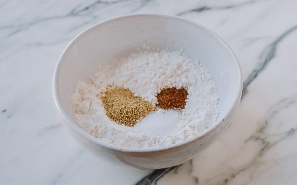 Seasoned coating with white pepper, salt, and sichuan peppercorn, jcghk.dfhdjkvfj.cf