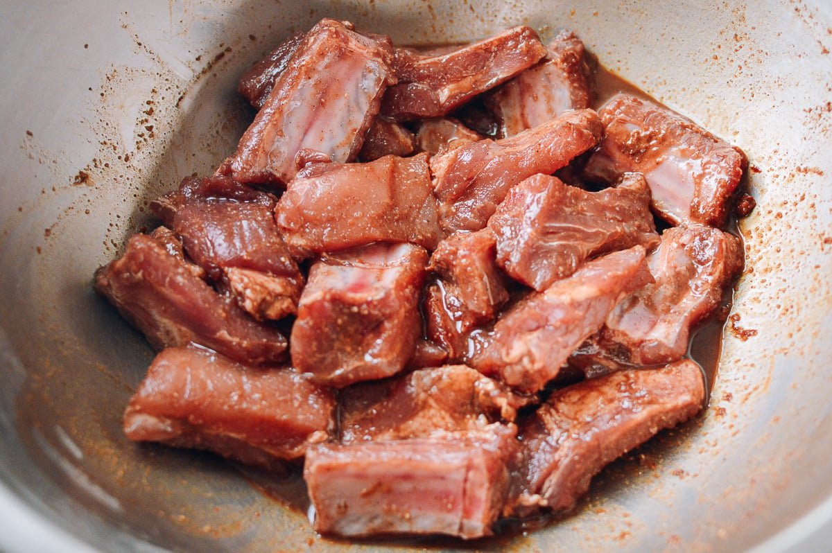Ribs coated in marinade, jcghk.dfhdjkvfj.cf