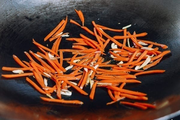 Julienned carrots in wok, jcghk.dfhdjkvfj.cf