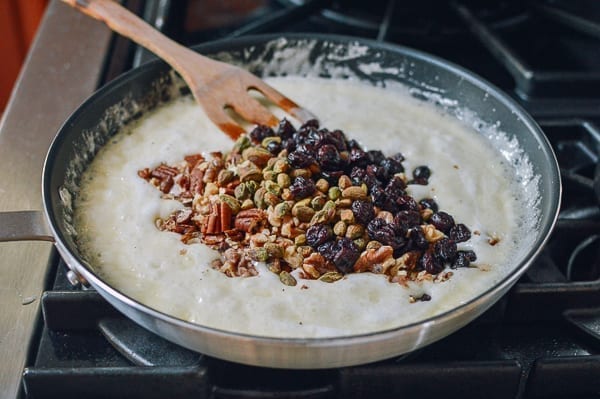 Adding pistachios and cranberries, jcghk.dfhdjkvfj.cf