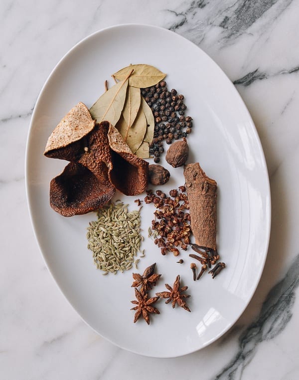 Spices and aromatics for Chinese braised ti pang, jcghk.dfhdjkvfj.cf