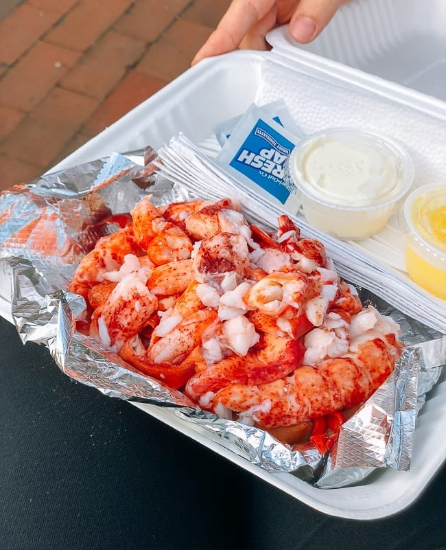 Red's Eats Lobster Roll, jcghk.dfhdjkvfj.cf