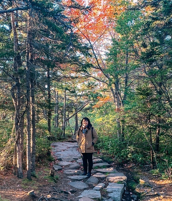 Kaitlin hiking in Maine, jcghk.dfhdjkvfj.cf