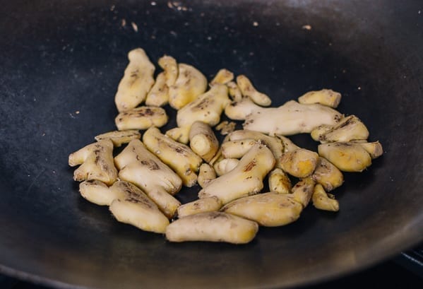 Cooking ginger in wok, jcghk.dfhdjkvfj.cf