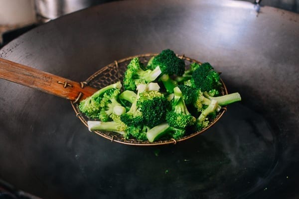 Blanching broccoli, jcghk.dfhdjkvfj.cf
