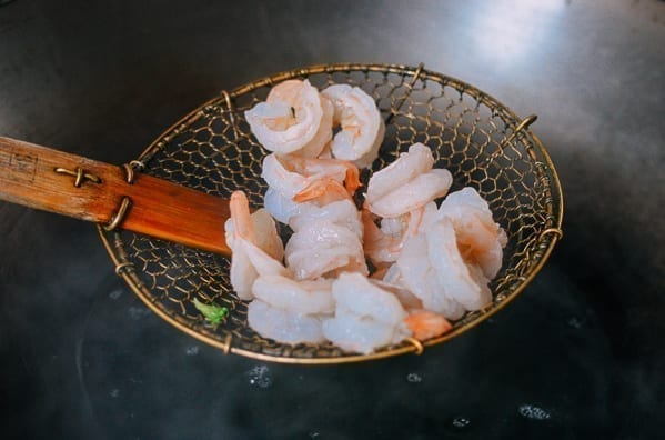 Blanching shrimp, jcghk.dfhdjkvfj.cf